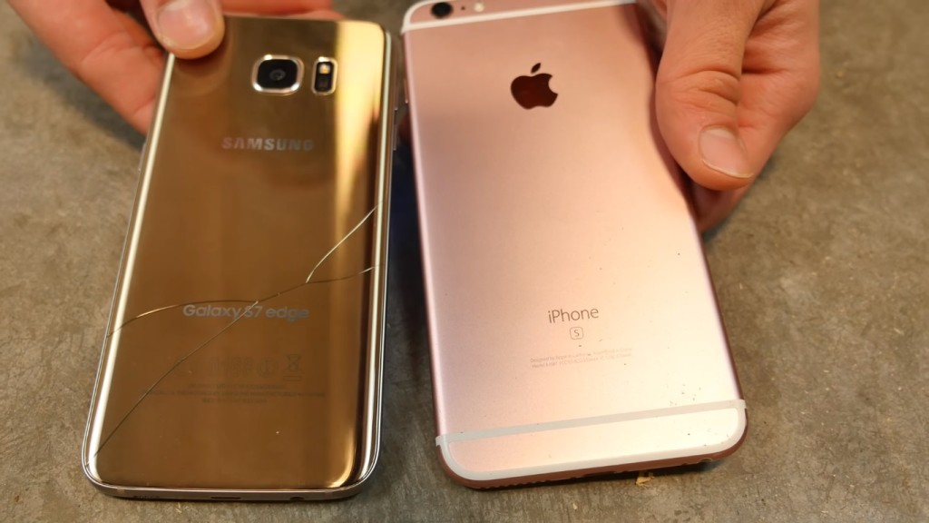 Galaxy S7 Edge vs iPhone 6s drop 1