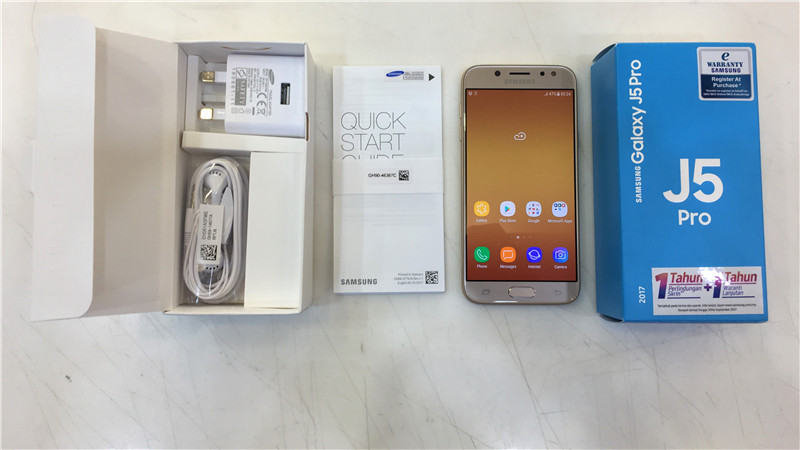簡單開箱：Samsung Galaxy J5 Pro 外形、零售配件搶先看；馬來西亞售價 RM1,149！ 7
