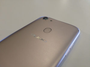 AI智能自拍手機：Oppo F5 快速初體驗！ 95