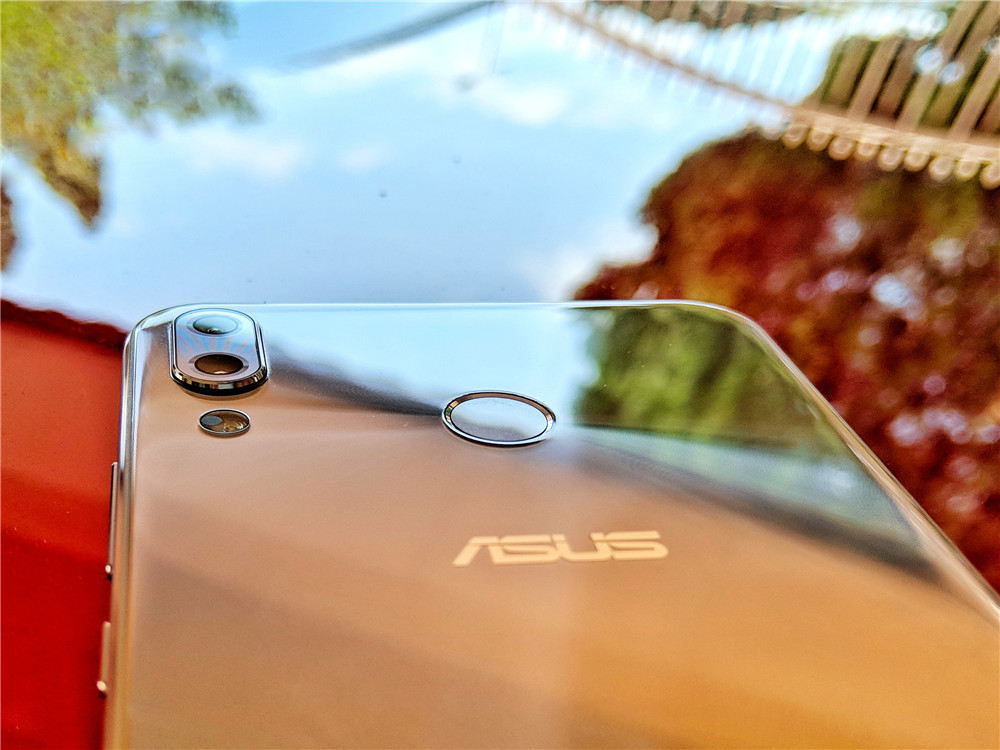 【Asus Zenfone 5z 評測】为极速而生；絕對是 2018 年值得入手的高性價比旗艦機！ 19