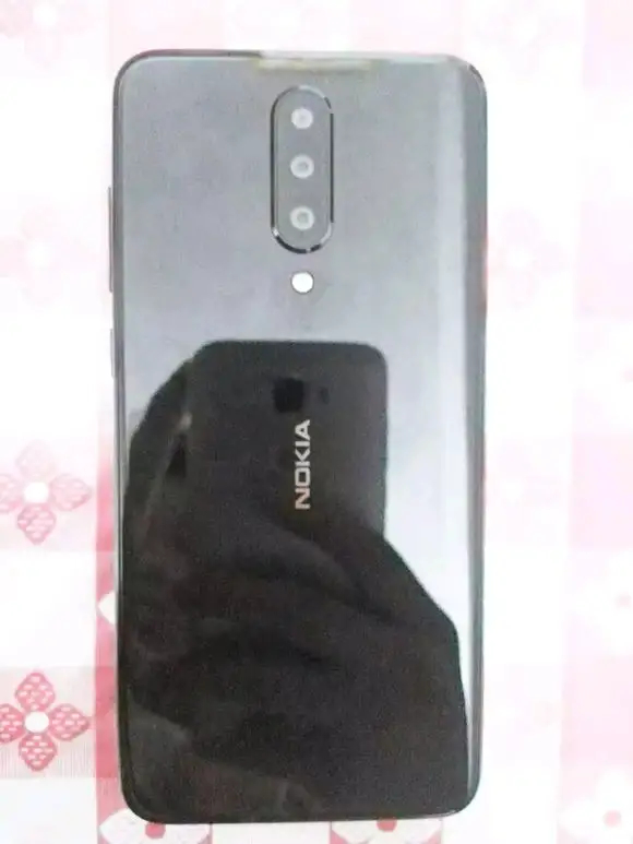 無劉海全面屏 + 三攝鏡頭：疑似 Nokia 新中端機曝光；會是 Nokia 6.2 嗎？ 2