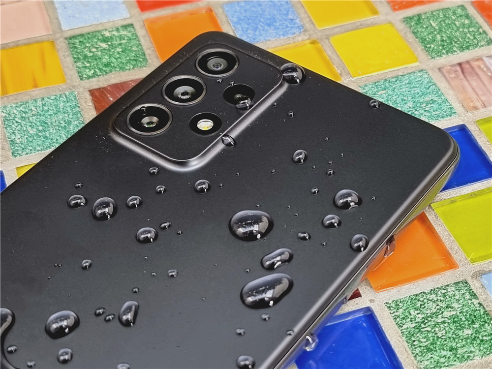 Samsung Galaxy A72 評測：配上防水設計，光學防震與變焦鏡頭的它能否稱得上【輕旗艦】？ 127