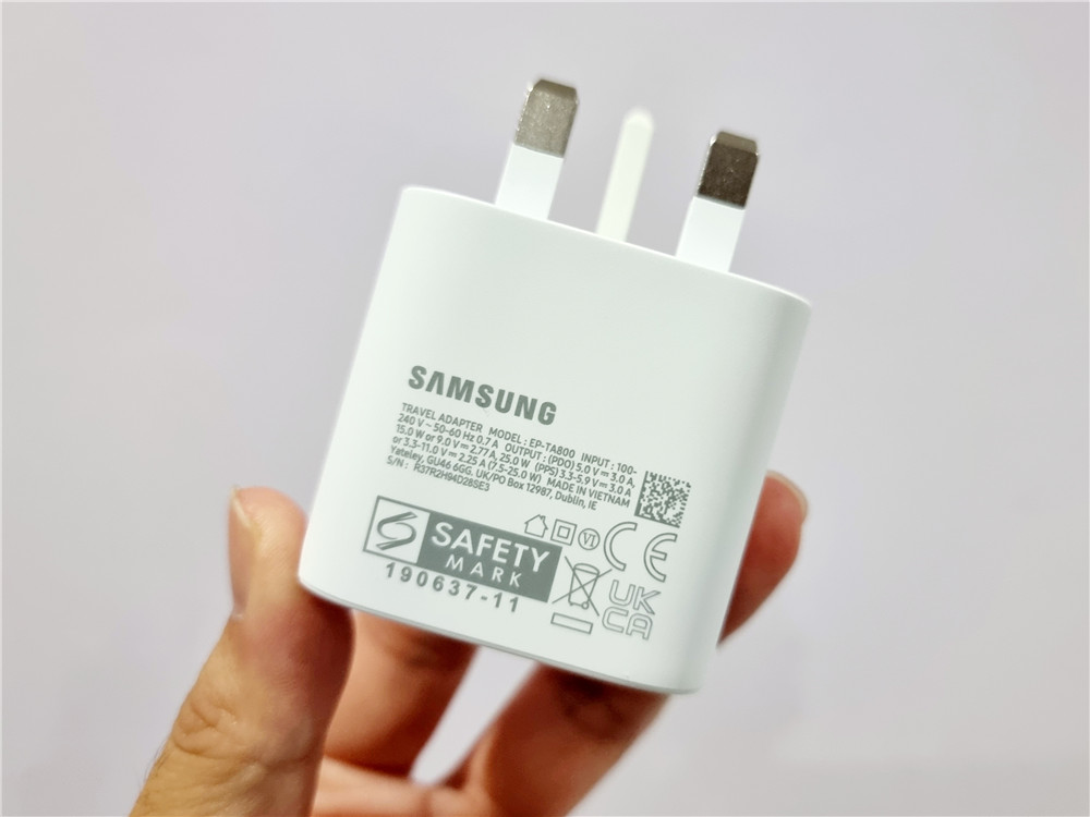 Samsung Galaxy A52s 開箱初體驗：性能大躍進的全方位中端 5G 新機！ 3