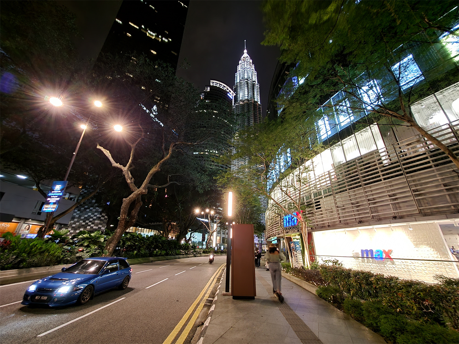 【手機攝影遊記】透過 Samsung Galaxy Z Flip3 相機視角，欣賞逐漸恢復生氣的吉隆坡市區！ 399