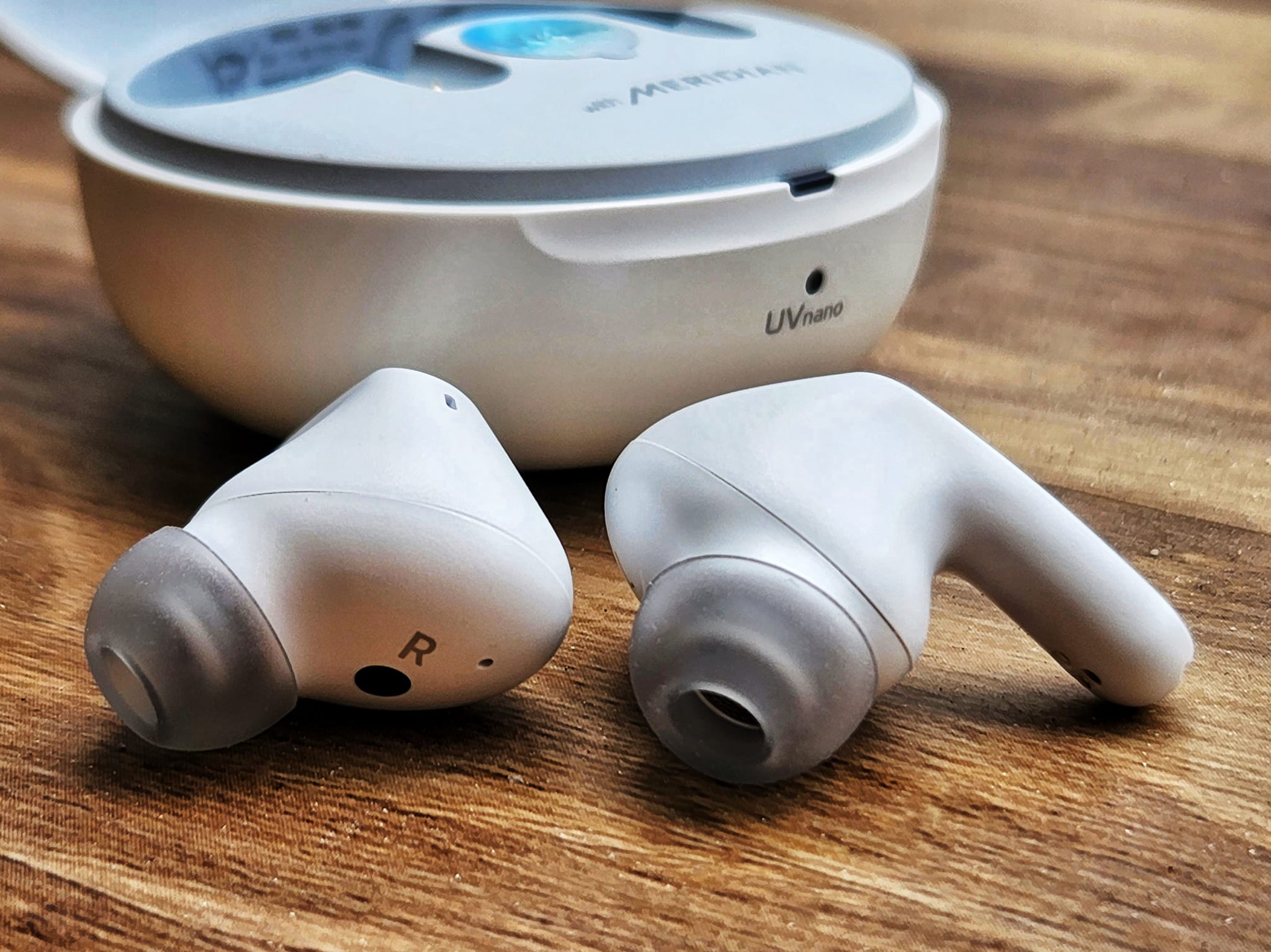 LG TONE Free FP8 評測：一款能殺 99% 細菌，支援 NC 降噪與環境音效的無線藍牙耳機！ 16