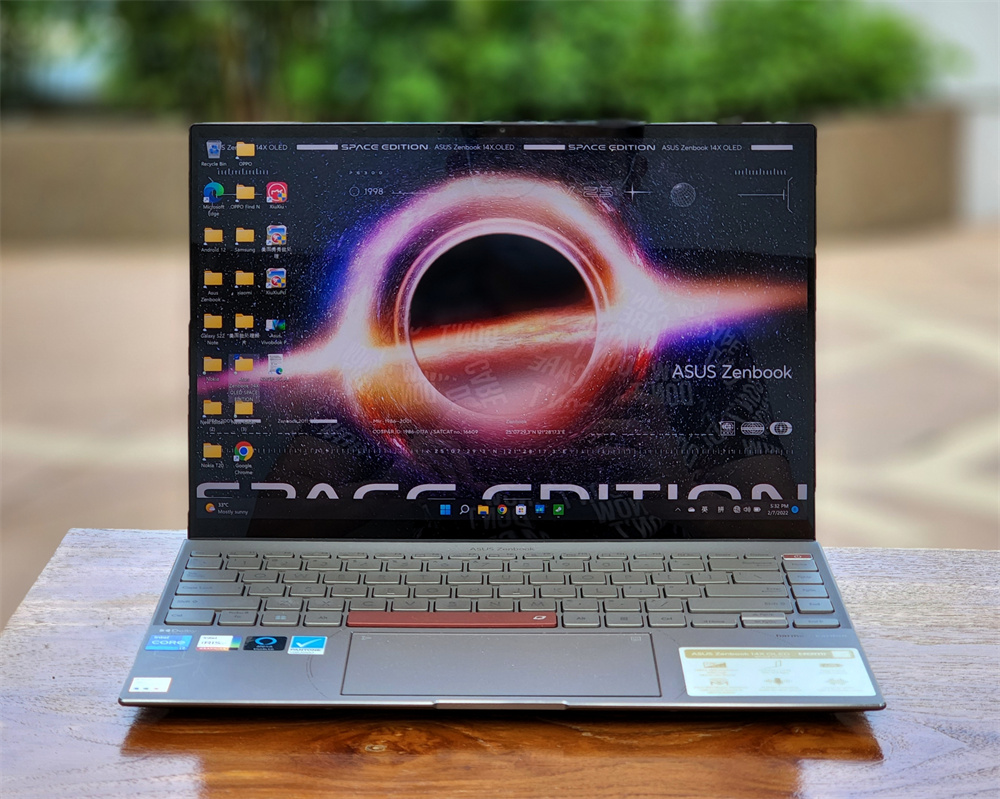 Asus Zenbook 14X OLED SPACE EDITION 體驗評測：太空元素設計獨特兼高檔，想跟它一起私奔到月球！ 31