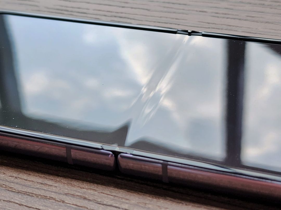 Samsung Galaxy Z Flip4 詳細評測：依舊是市面上體驗最佳的翻蓋機！ 14