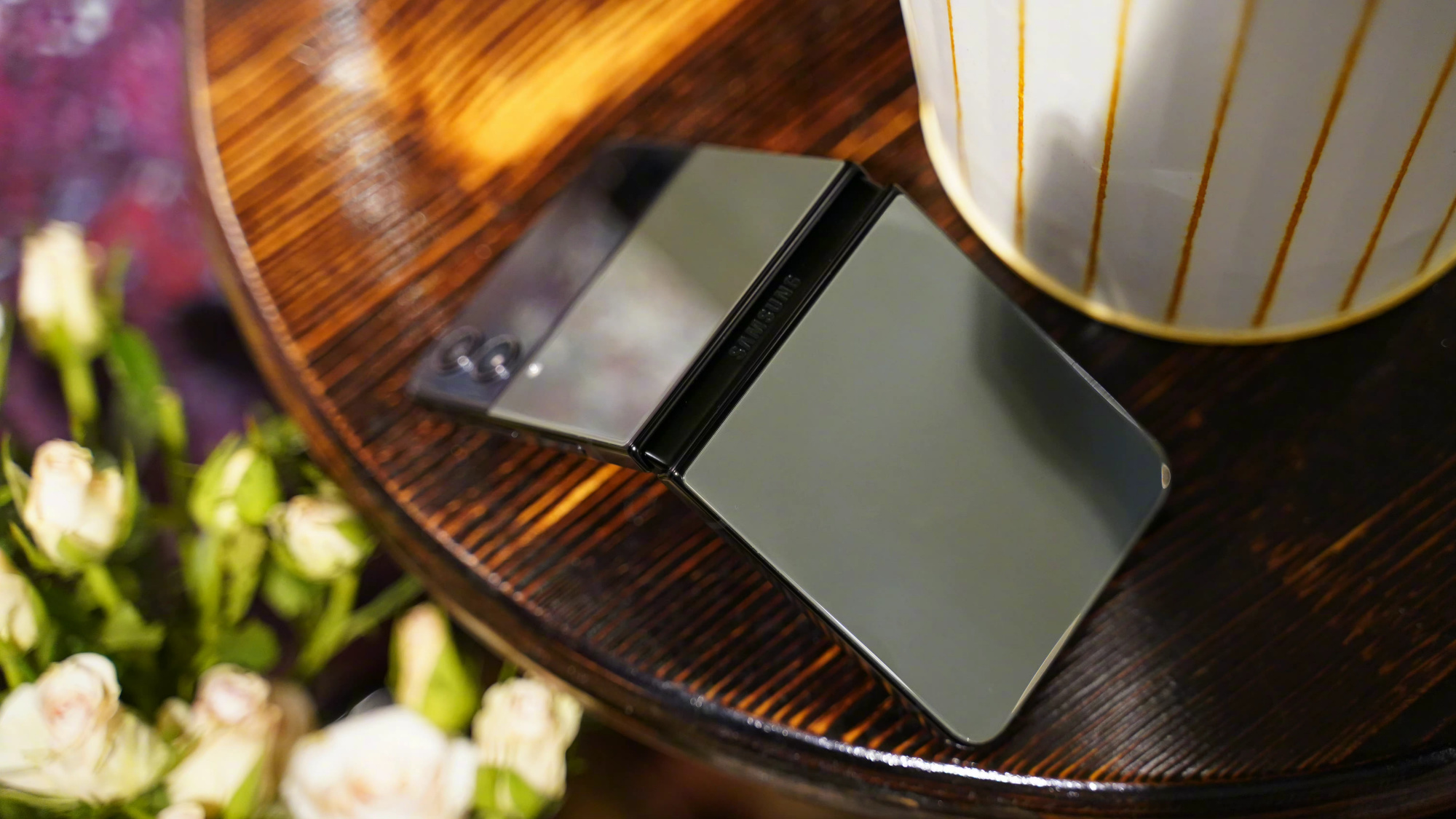 繽色設計由您掌握：Samsung Galaxy Z Flip4 Bespoke Edition 將客制化玩出新高度，盡顯您的獨特品味！ 7