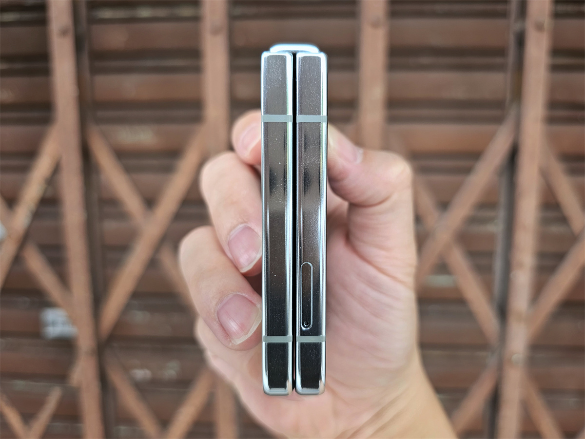 Samsung Galaxy Z Flip5 詳細評測：更大外屏，開啟翻蓋機更好玩時代！ 4