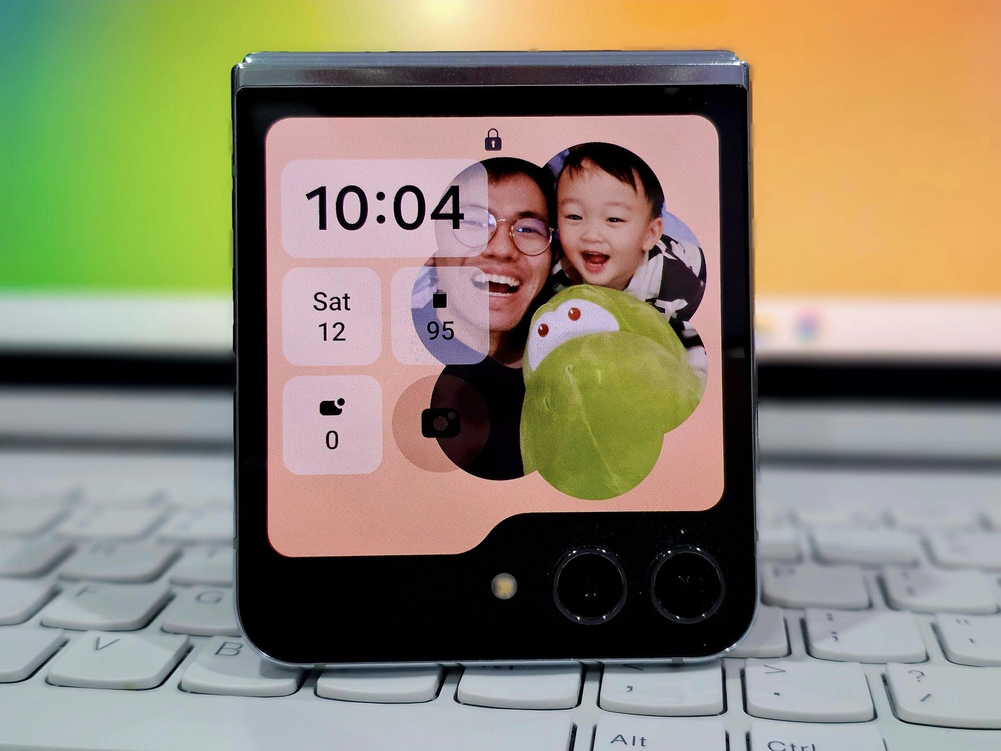 Samsung Galaxy Z Flip5 詳細評測：更大外屏，開啟翻蓋機更好玩時代！ 20