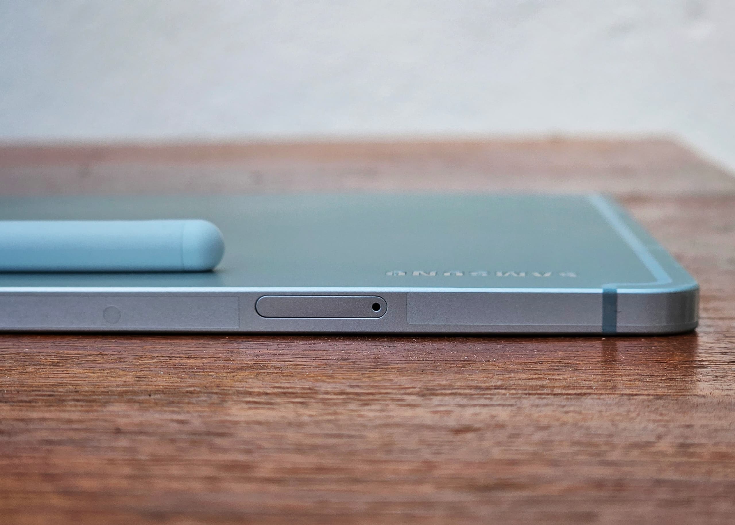 Samsung Galaxy Tab S9 FE+ 評測：聚集 S Pen 、防塵防水設計與高生產力的大屏中階平板電腦誕生！ 7