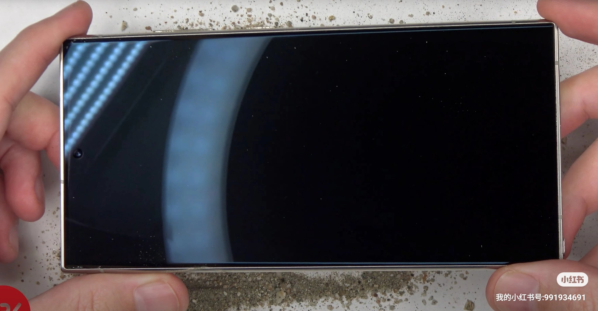 Gorilla Armor 玻璃不易碎、更不易刮花：Samsung Galaxy S24 Ultra 耐跌與耐刮性測試成績出爐！ 6