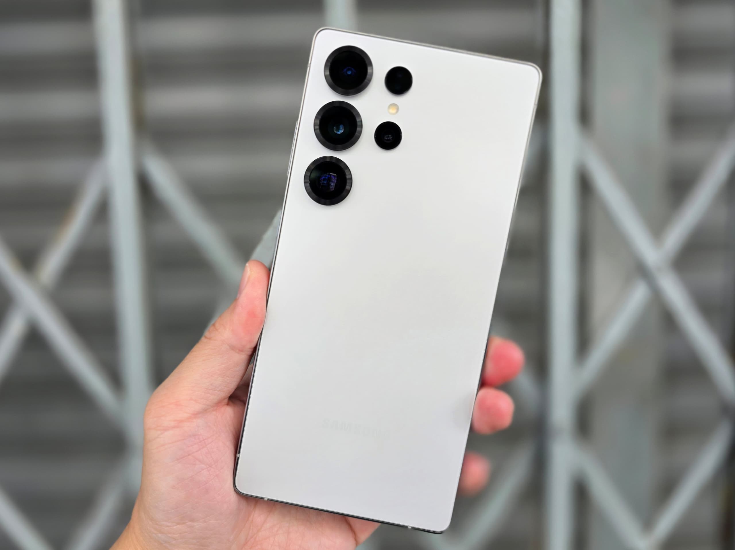 Samsung Galaxy S25 Ultra 開箱初体验：更輕薄設計，更强勁性能、更多實用兼好玩 AI ！ 9