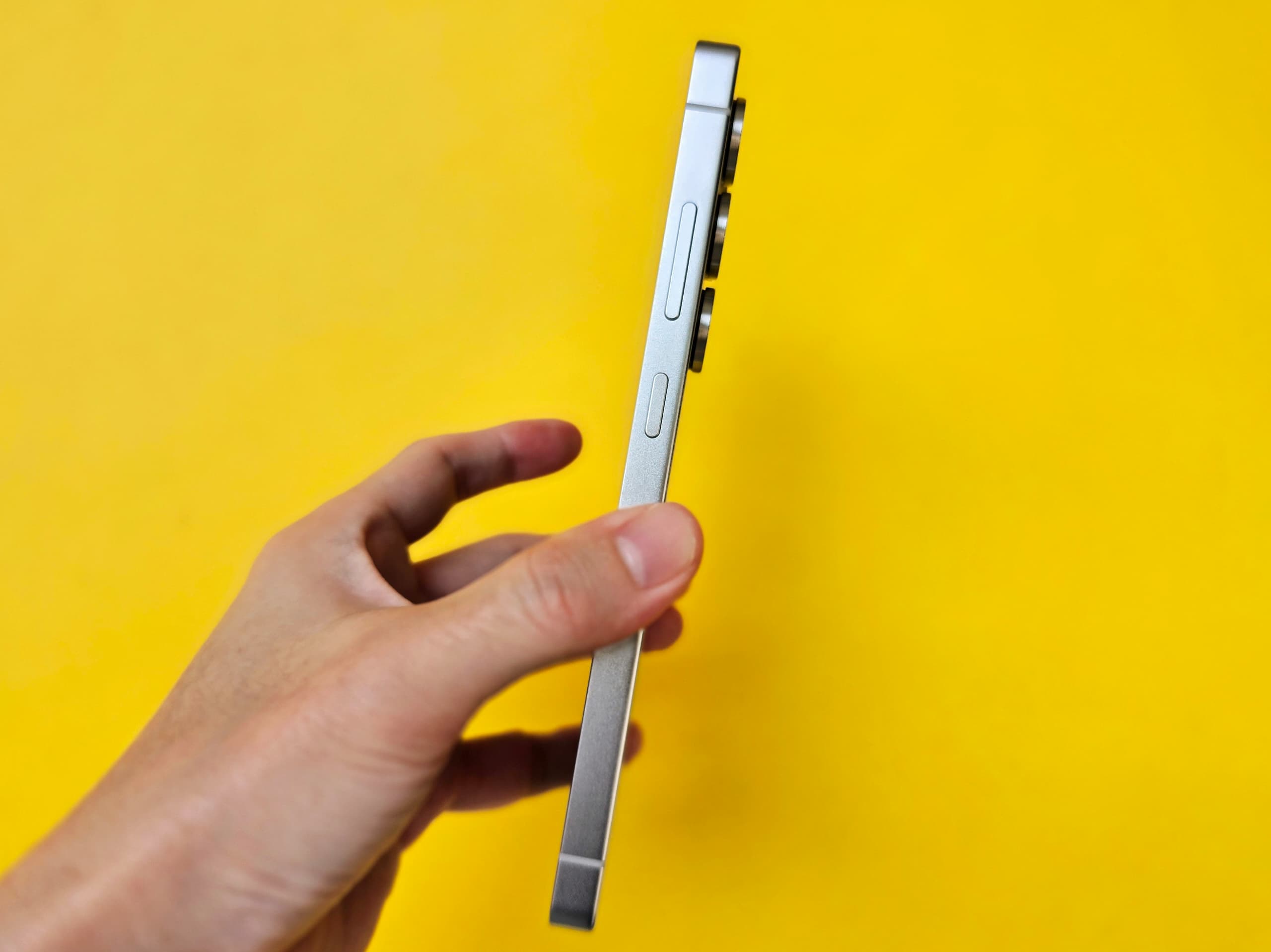 Samsung Galaxy S25 Ultra 開箱初体验：更輕薄設計，更强勁性能、更多實用兼好玩 AI ！ 7