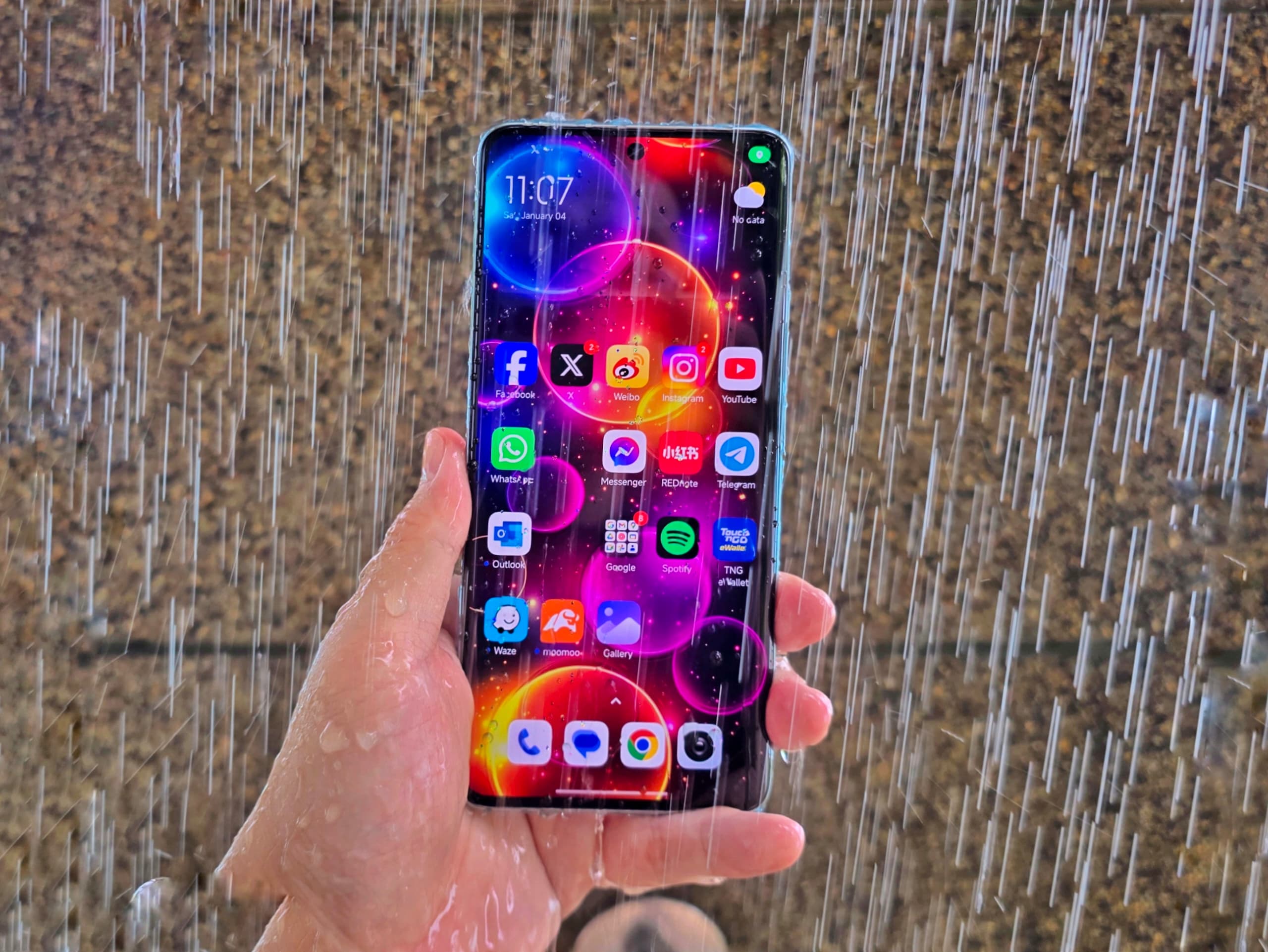 Redmi Note 14 Pro 系列：有史以來最坚固的紅米小金剛；IP68防水設計 + AI 智能要您日常更省心！ 10