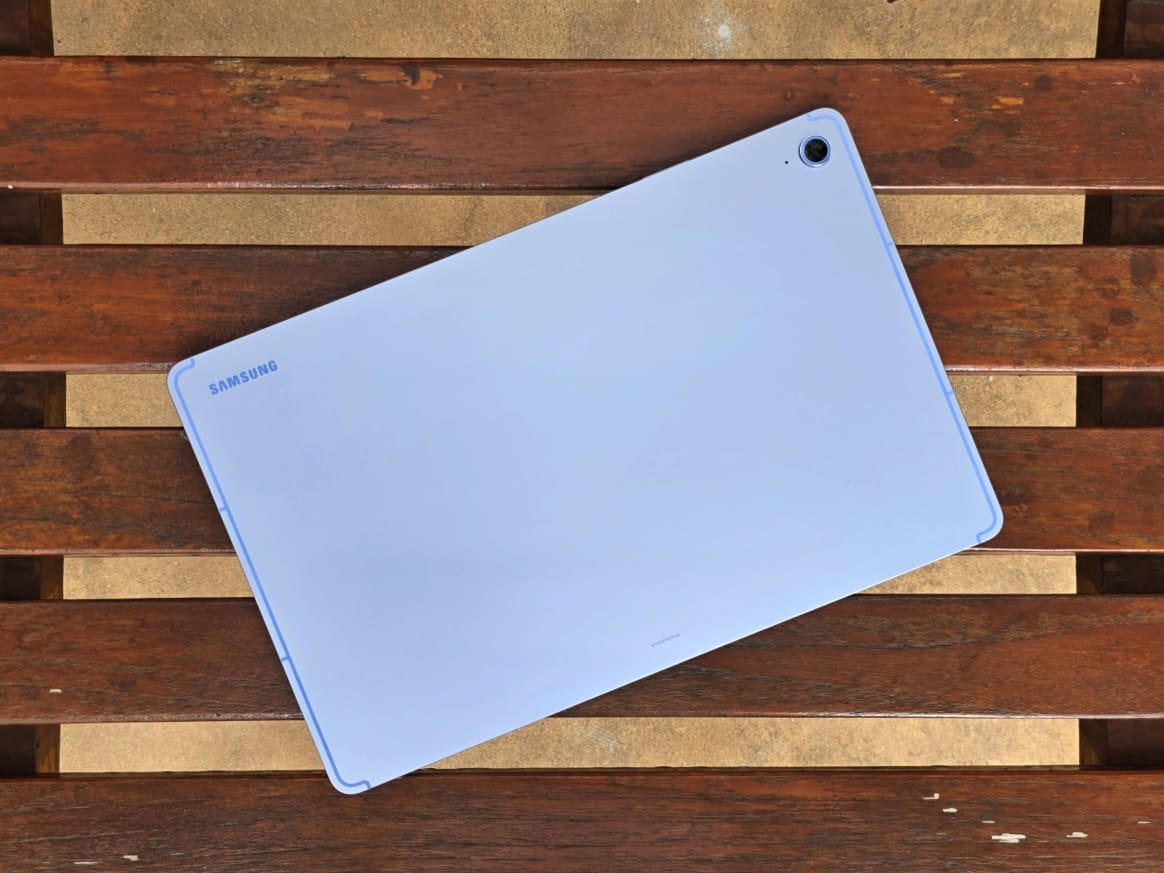 Samsung Galaxy Tab S10 FE+ 開箱初評測：當中高端平板電腦玩起大熒幕誘惑 ~ 3