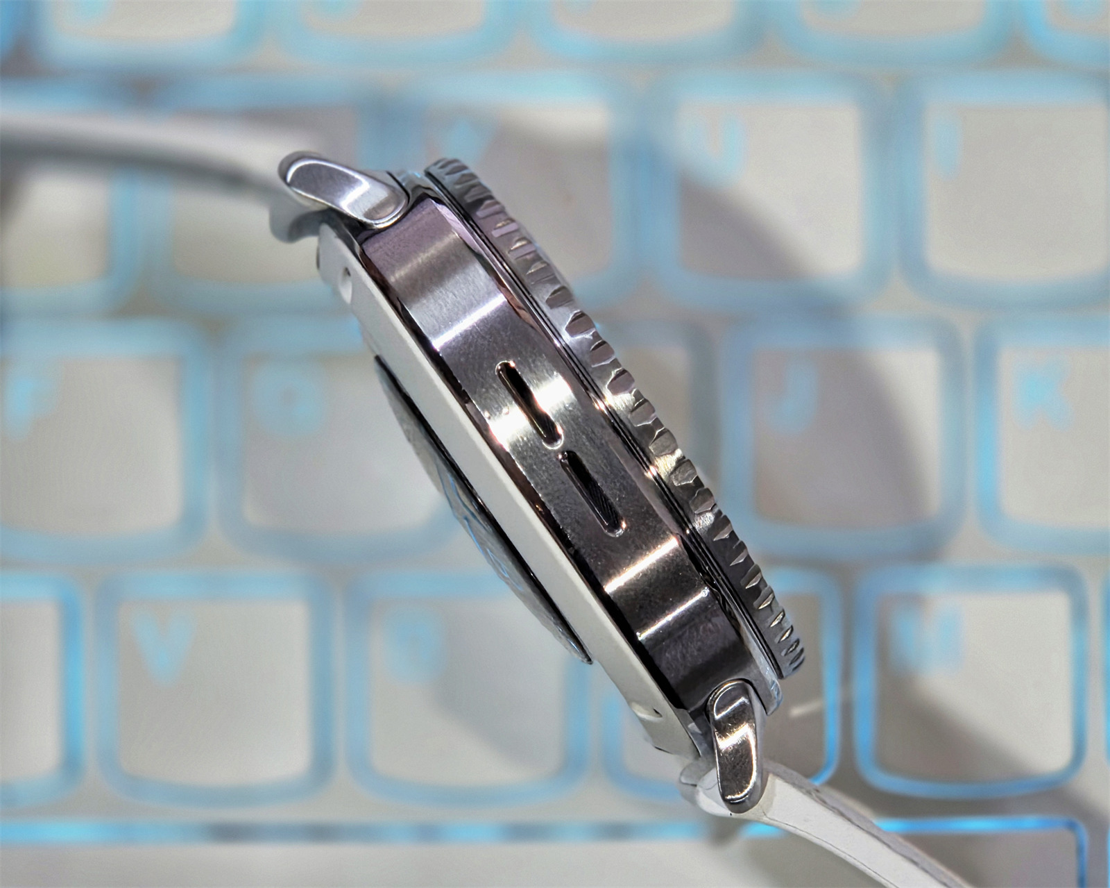 Samsung Galaxy Watch8 Classic 評測：實體旋轉錶圈與 Gemini AI 加持，讓這款經典智能錶更具魅力！ 4