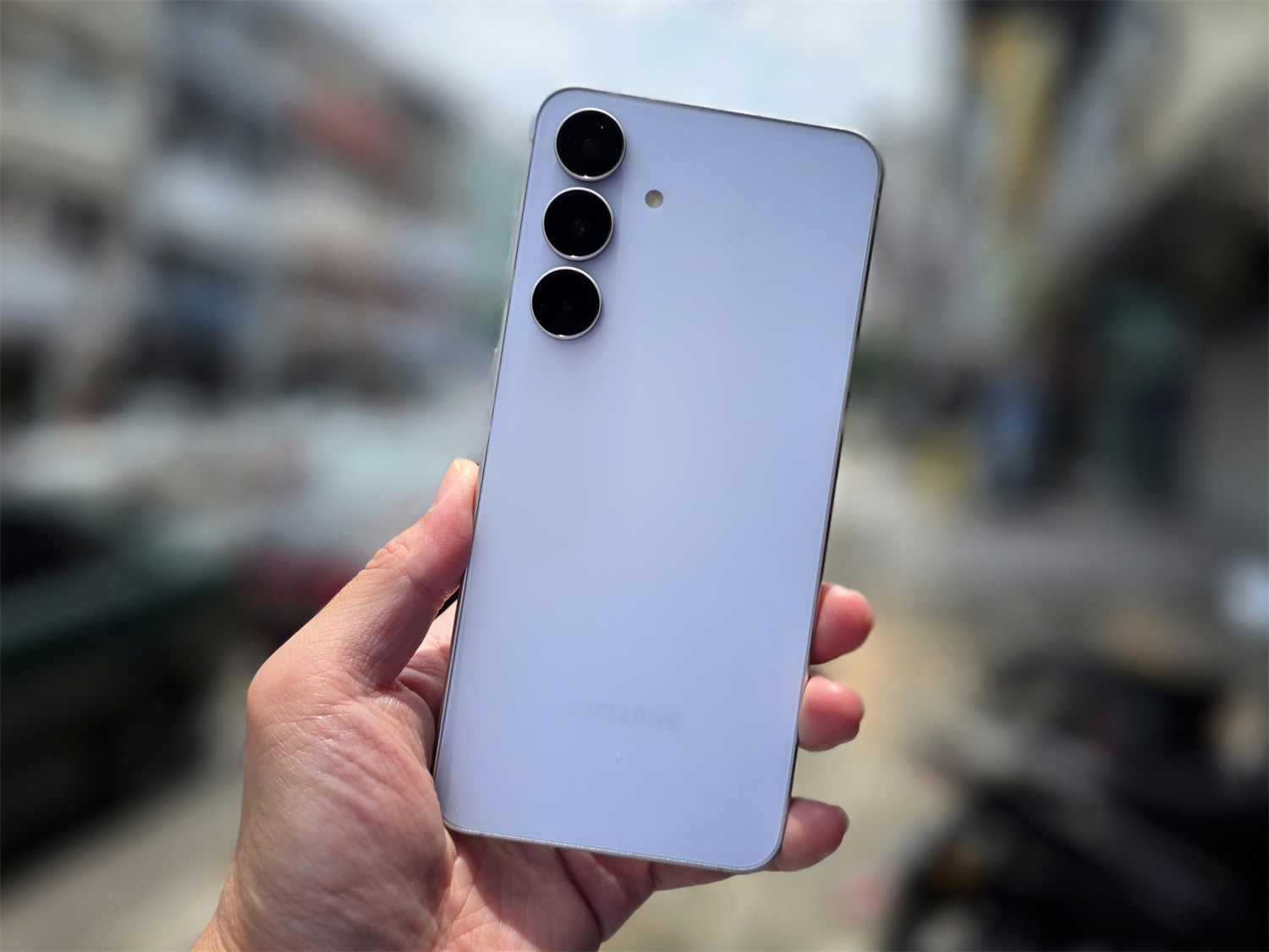 Samsung Galaxy S25 FE 詳細評測：主打輕薄設計與旗艦級 Galaxy AI 功能的輕旗艦！ 3