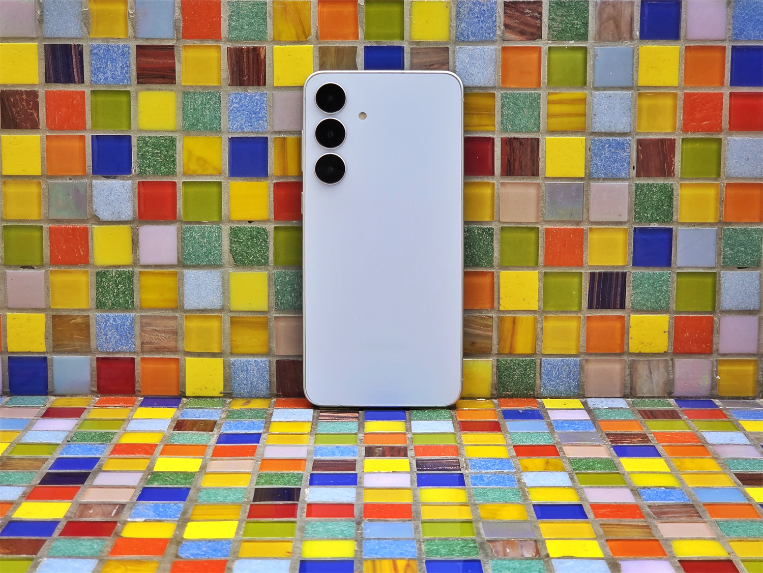 Samsung Galaxy S25 FE 詳細評測：主打輕薄設計與旗艦級 Galaxy AI 功能的輕旗艦！ 69