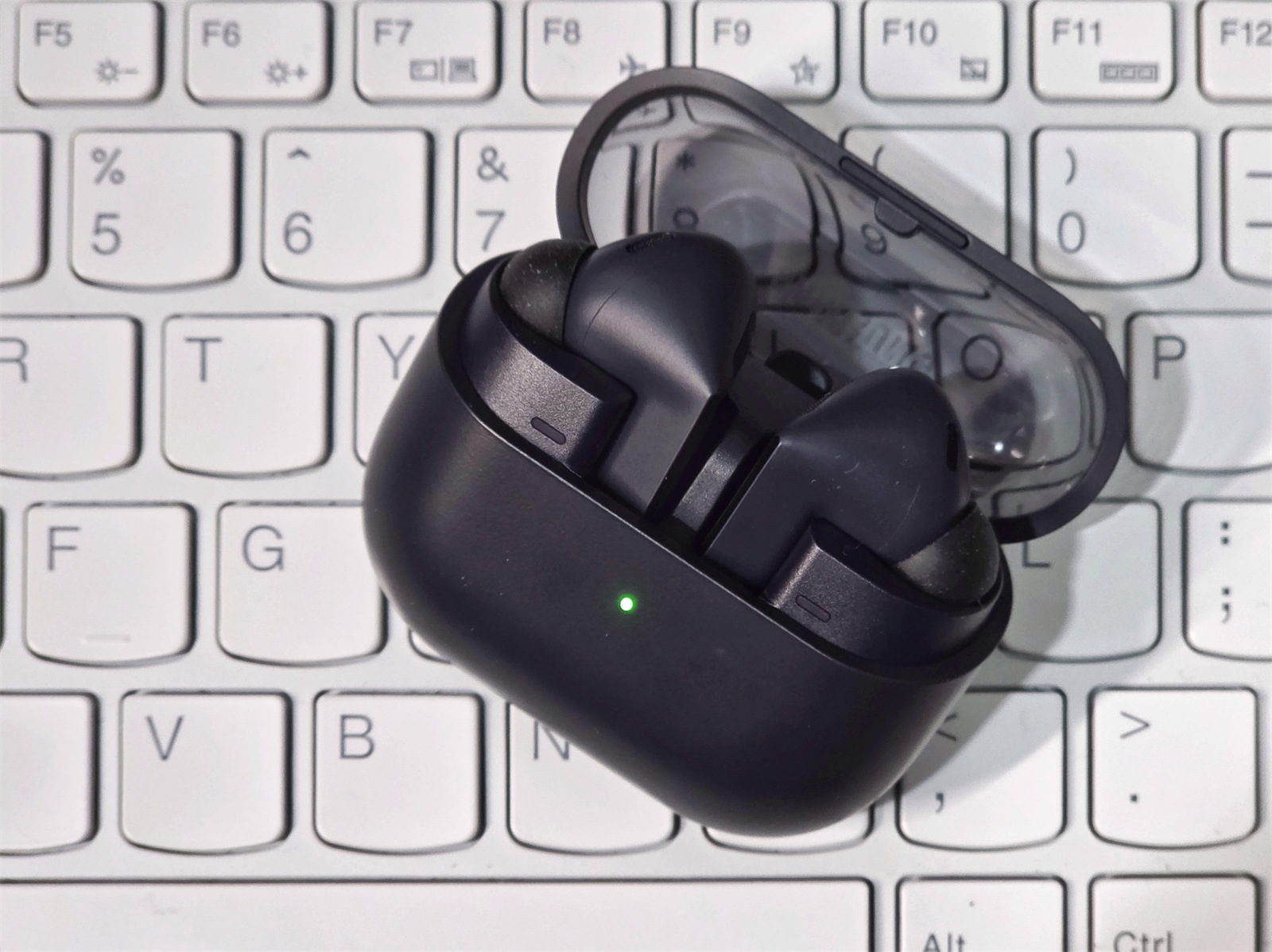 Samsung Galaxy Buds3 FE 評測：音質與降噪功能升級；最親民的 Galaxy AI 耳機是否值得入手？ 5