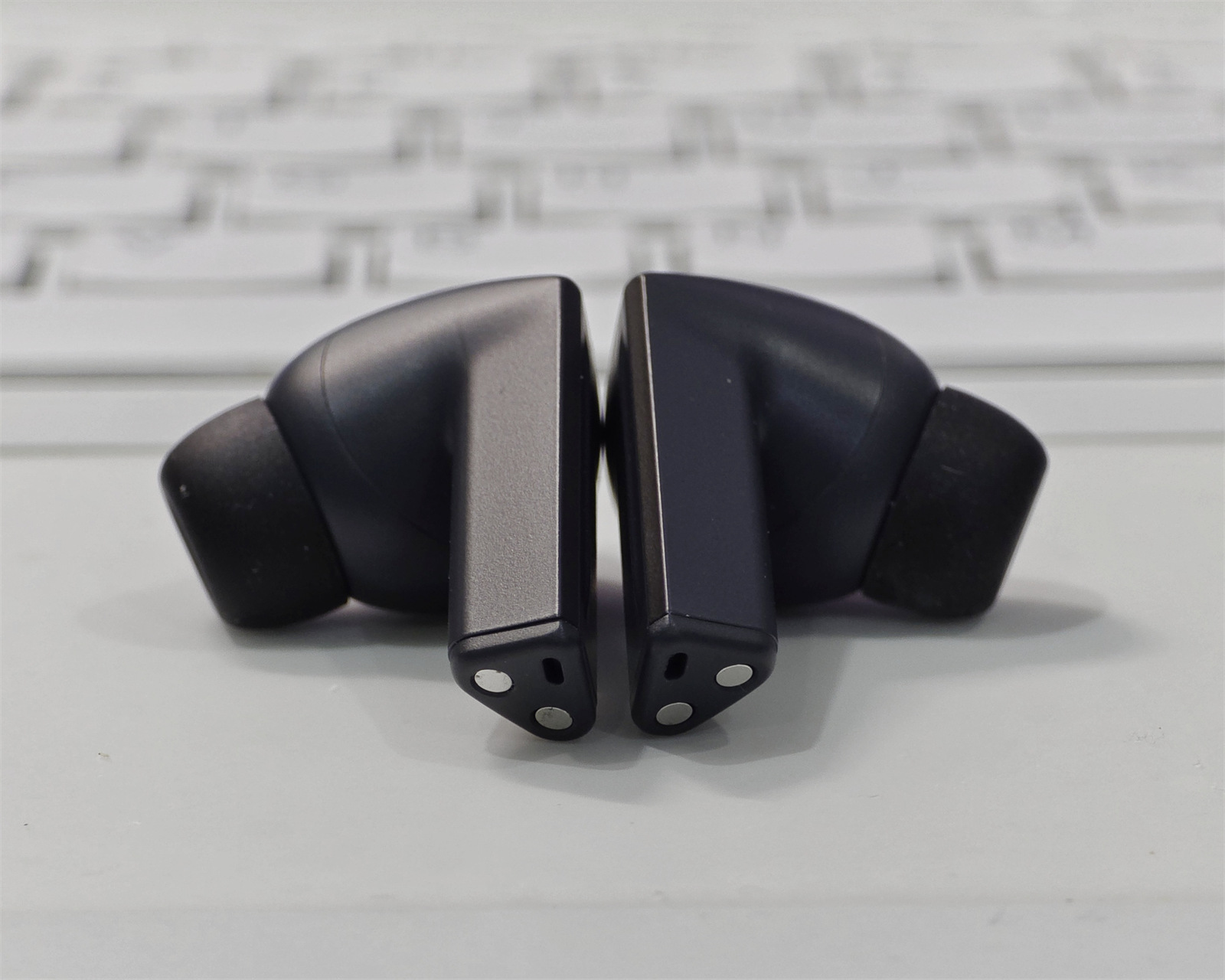 Samsung Galaxy Buds3 FE 評測：音質與降噪功能升級；最親民的 Galaxy AI 耳機是否值得入手？ 6