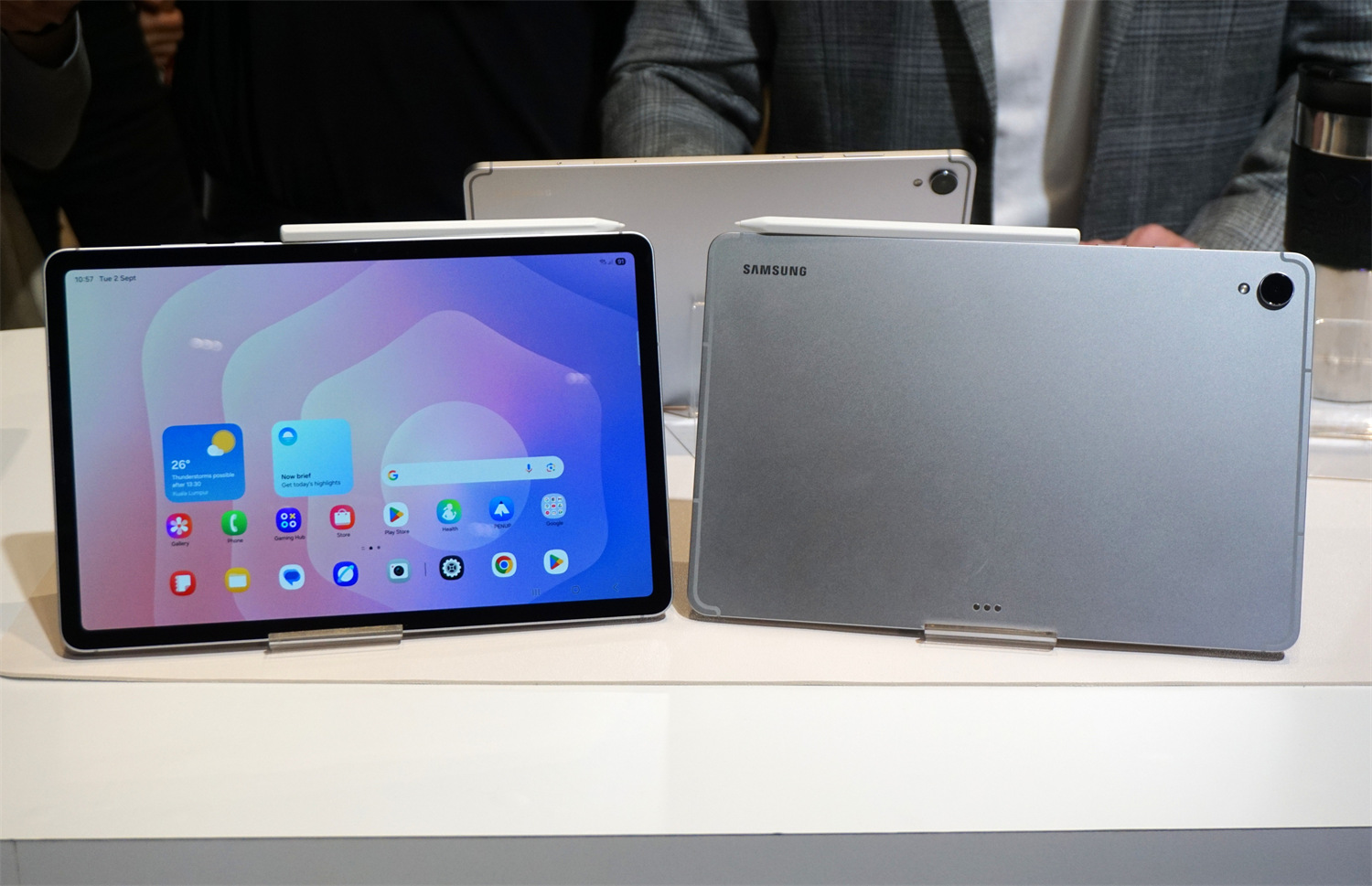 更輕薄設計、更高屏佔比、更大電量：Samsung Galaxy S25 FE 與 Galaxy Tab S11 系列上手初體驗分享！ 27