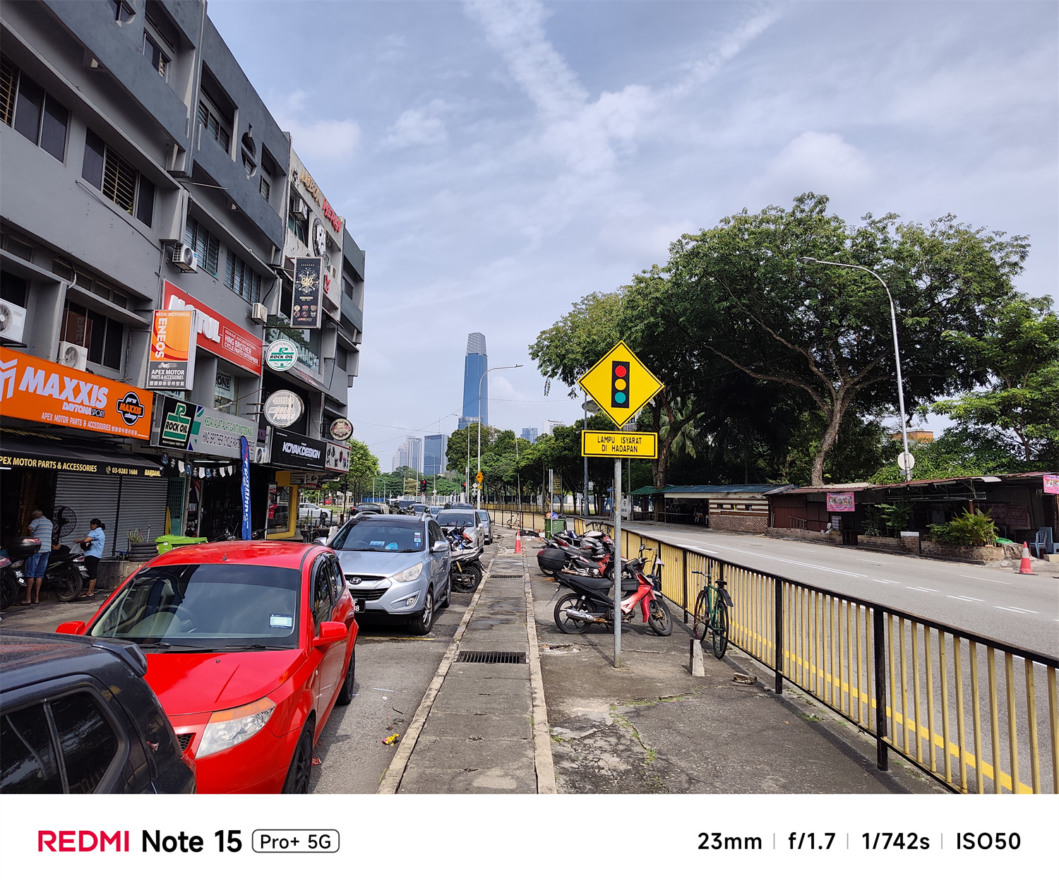 中階價位給您旗艦級耐用度：REDMI Note 15 Pro+ 重新定義中階機「耐操耐用」標準！ 12