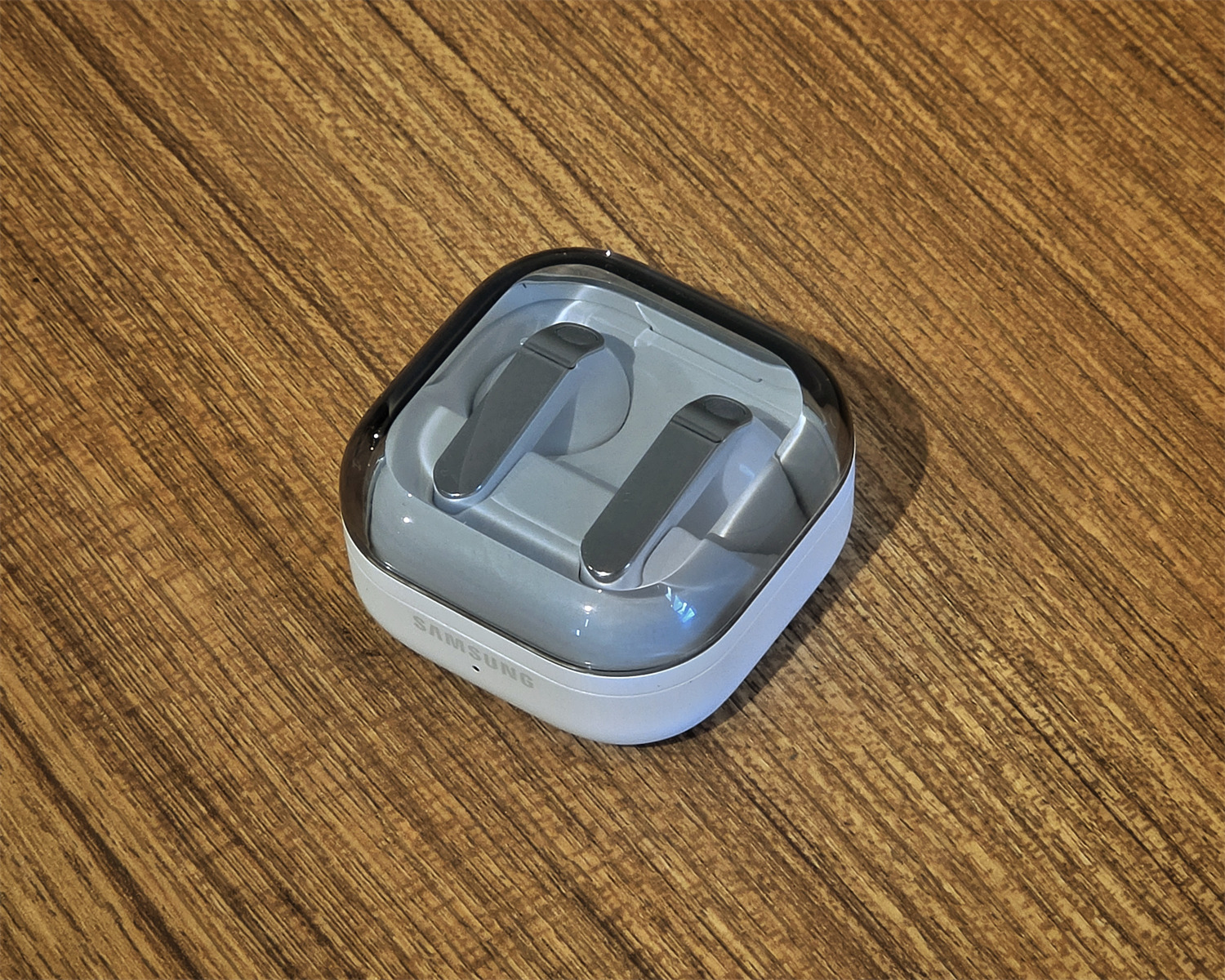 Samsung Galaxy Buds4 評測：更輕盈的開放式 Galaxy 耳機；ANC 降噪與 AI 功能全包攬！ 3