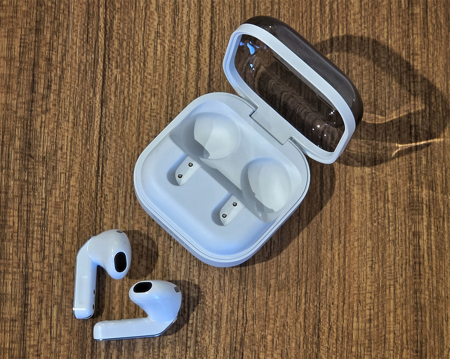 Samsung Galaxy Buds4 評測：更輕盈的開放式 Galaxy 耳機；ANC 降噪與 AI 功能全包攬！ 7