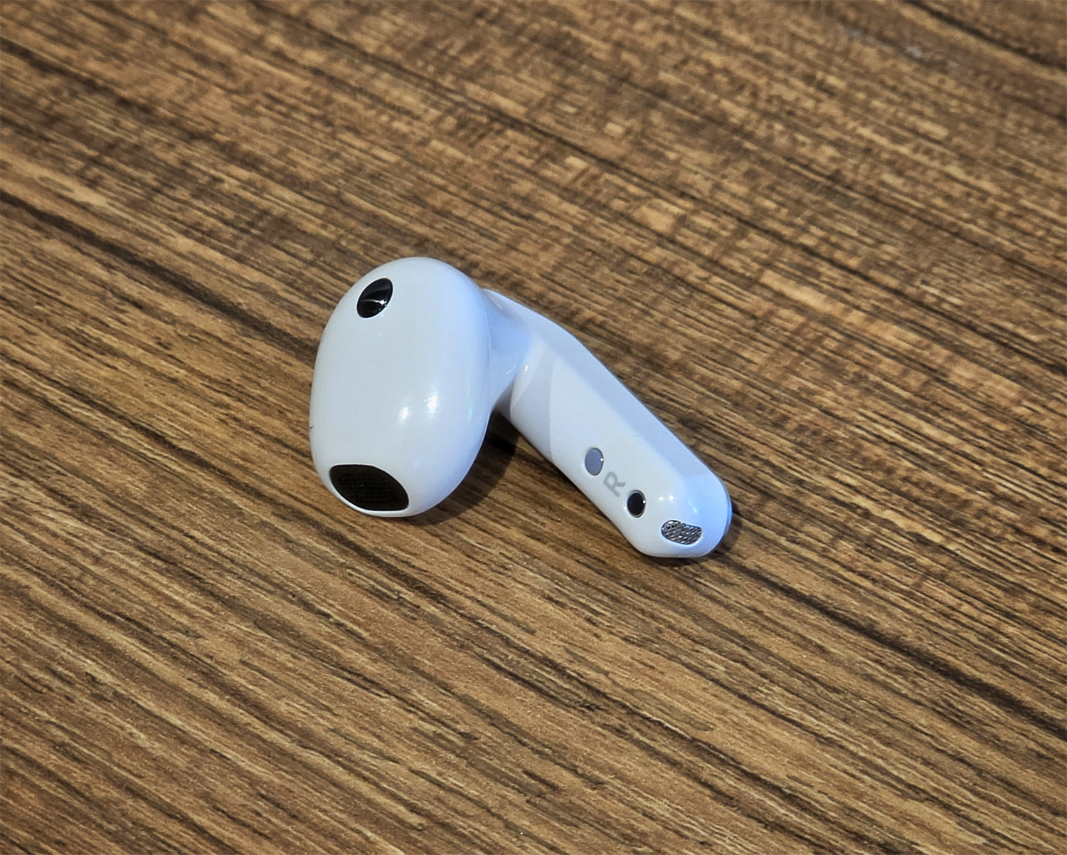 Samsung Galaxy Buds4 評測：更輕盈的開放式 Galaxy 耳機；ANC 降噪與 AI 功能全包攬！ 10