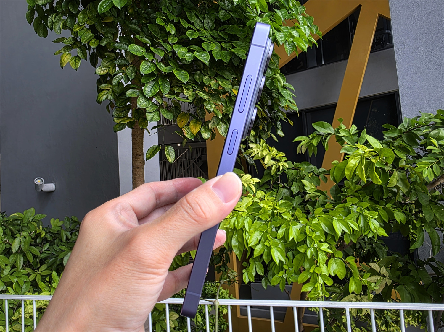 Samsung Galaxy S26 Ultra 評測：「軟硬兼施」進化；憑隱私螢幕與更強 AI 突圍的年度旗艦！ 4