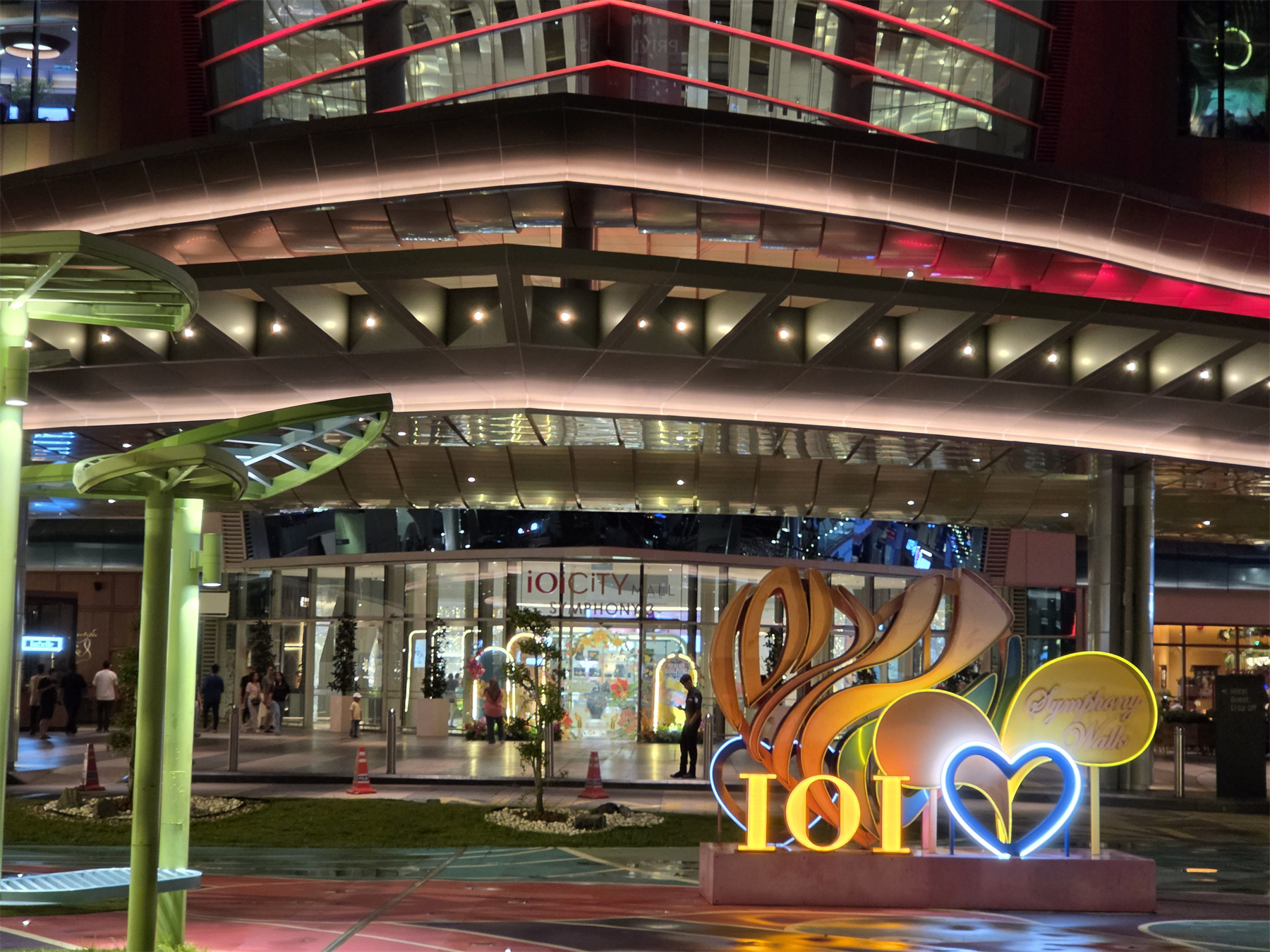 Samsung Galaxy S26 Ultra 評測：「軟硬兼施」進化；憑隱私螢幕與更強 AI 突圍的年度旗艦！ 77