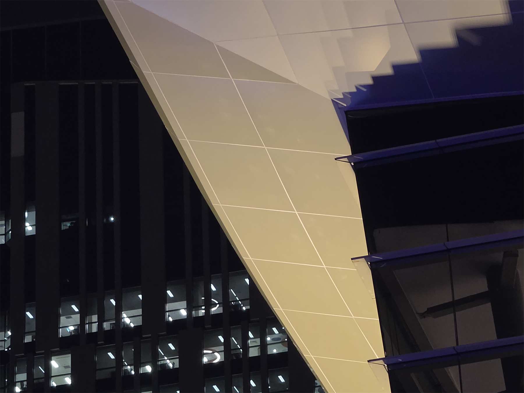 Samsung Galaxy S26 Ultra 評測：「軟硬兼施」進化；憑隱私螢幕與更強 AI 突圍的年度旗艦！ 88