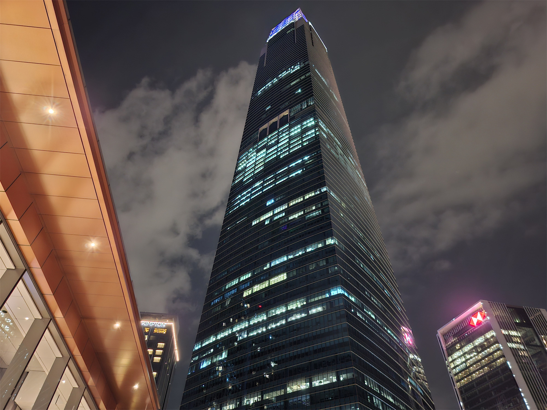 Samsung Galaxy A57 5G 夜拍實測：夜拍更明亮？從吉隆坡 TRX 看見更穩定的 Nightography 體驗！ 3