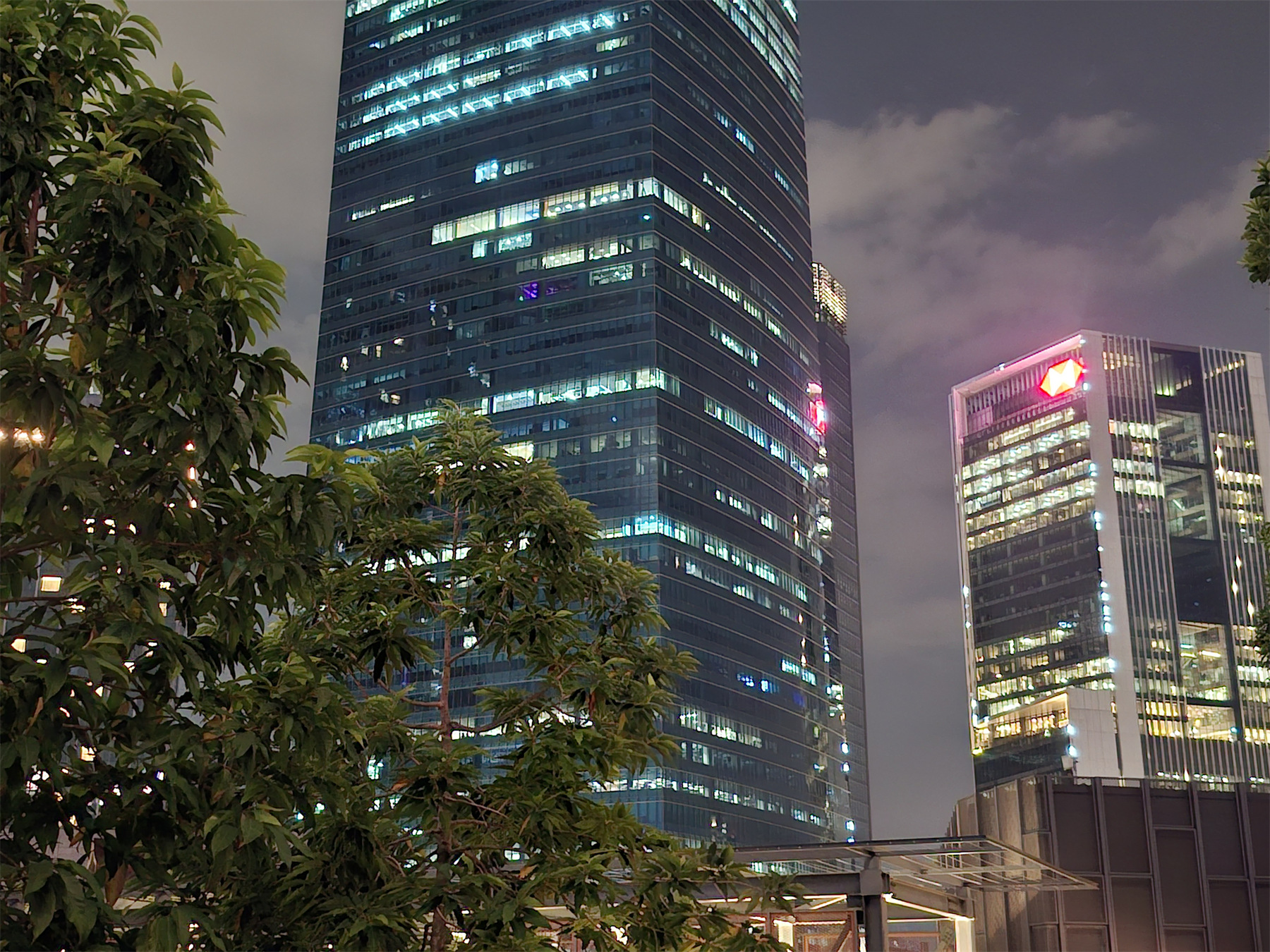 Samsung Galaxy A57 5G 夜拍實測：夜拍更明亮？從吉隆坡 TRX 看見更穩定的 Nightography 體驗！ 20