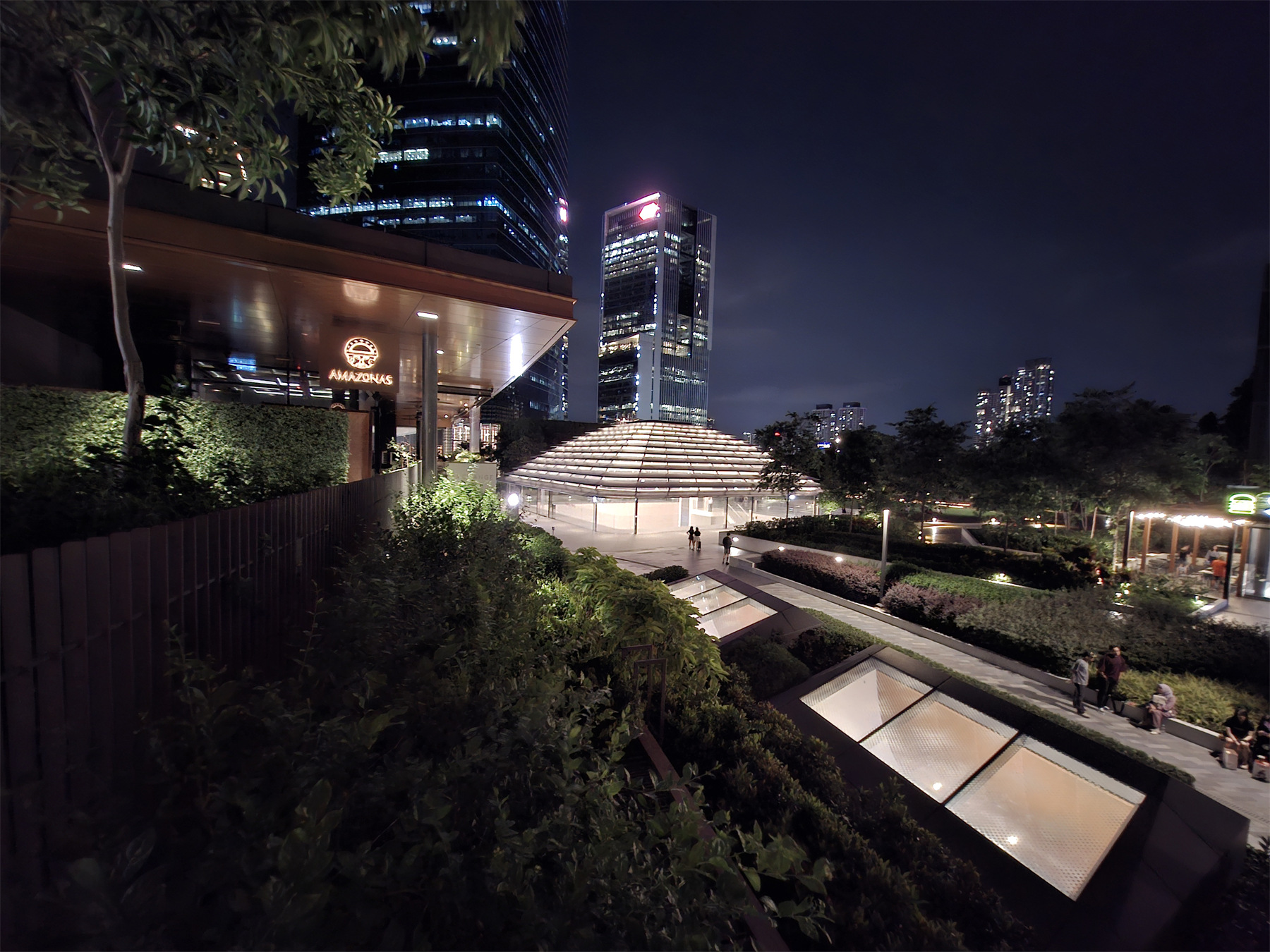 Samsung Galaxy A57 5G 夜拍實測：夜拍更明亮？從吉隆坡 TRX 看見更穩定的 Nightography 體驗！ 6