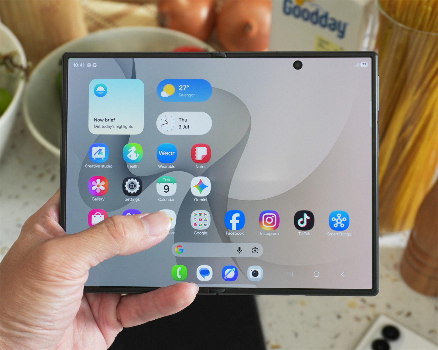 新寬摺叠手機發佈 ：Samsung Galaxy Z Fold8 Ultra、Galaxy Z Fold8 與 Z Flip8 上手體驗與主要賣點搶先看！ 6