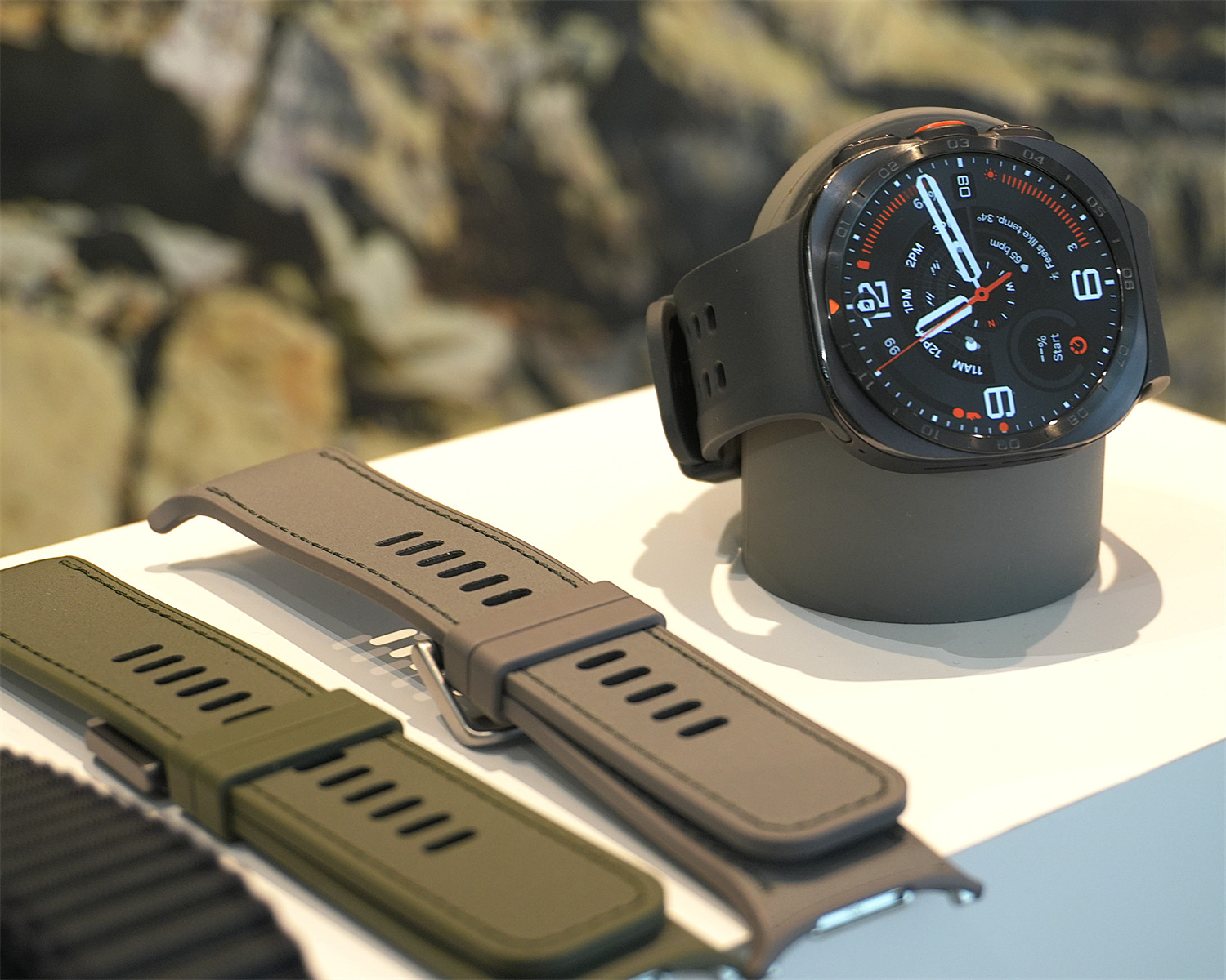 上手體驗：Samsung Galaxy Watch Ultra 2 與 Galaxy Watch9 正式發佈；設計更輕薄；續航力與性能有感升級！ 6