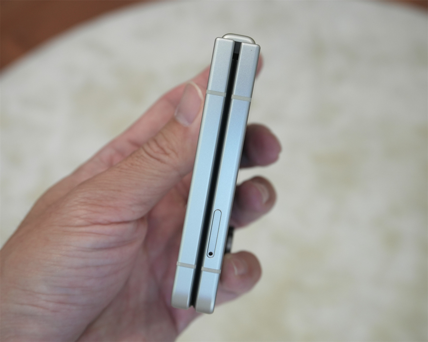 新寬摺叠手機發佈 ：Samsung Galaxy Z Fold8 Ultra、Galaxy Z Fold8 與 Z Flip8 上手體驗與主要賣點搶先看！ 29
